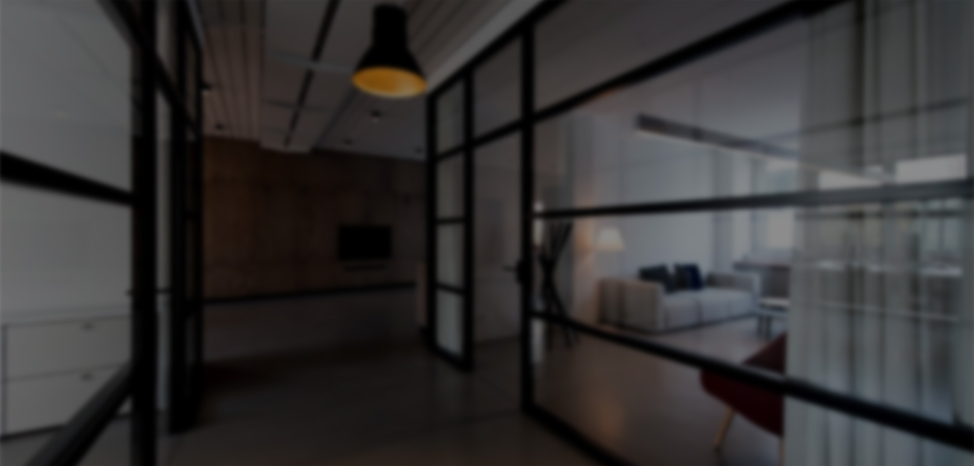 关键词:办公区域隔断,智慧办公空间布局,深圳市武智科技
  描述:深圳市武智科技智慧办公空间中的玻璃隔断区域,实现空间的合理划分与通透感平衡,既保障办公私密性,又保持视觉与空间的开放流畅。