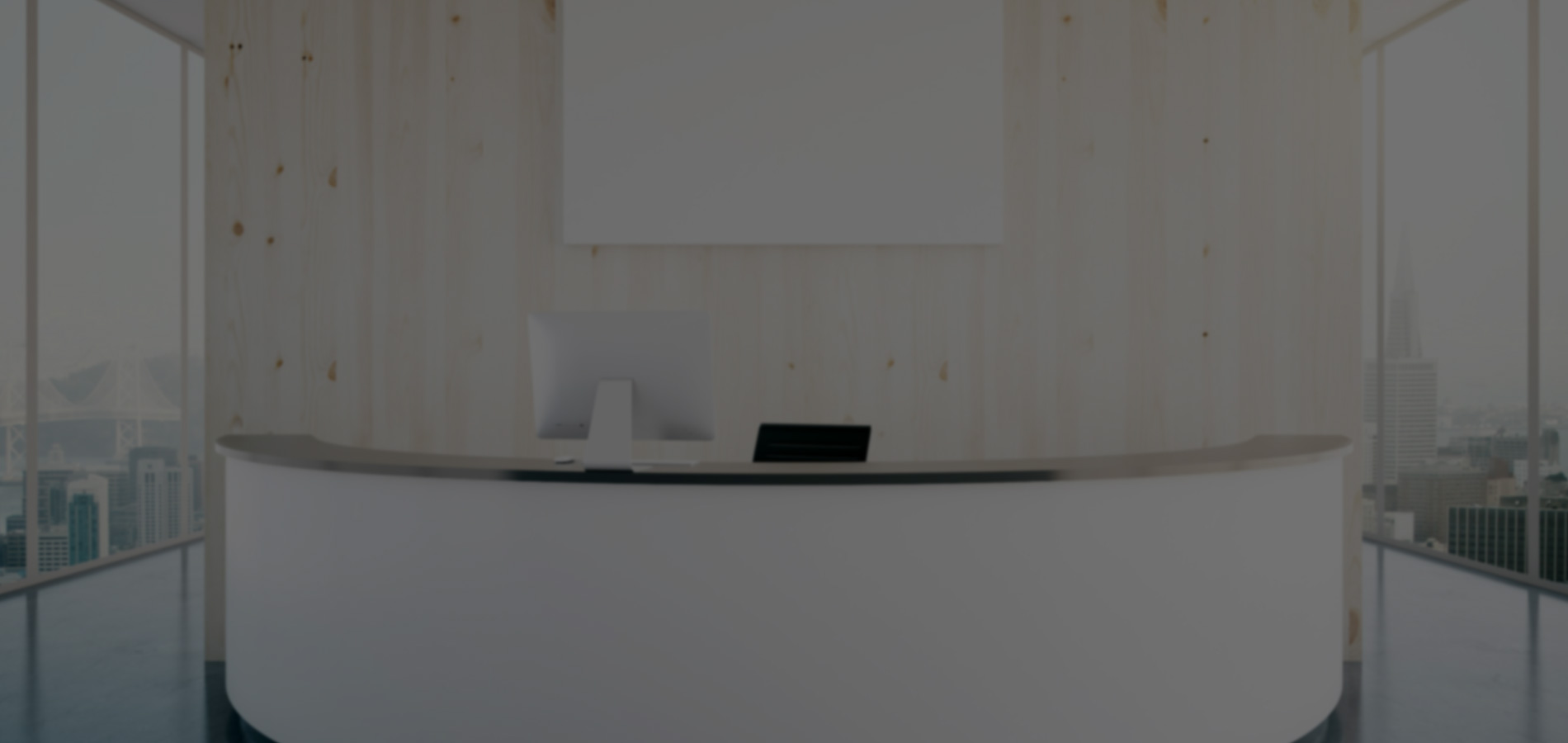 关键词：智慧通行配套前台、简约办公前台、智能交互空间、办公大堂设计
		描述：智慧通行系统配套的简约弧形前台，以通透视野与现代设计，打造智能交互与接待的核心空间，适配智慧办公场景下的高效通行体验。